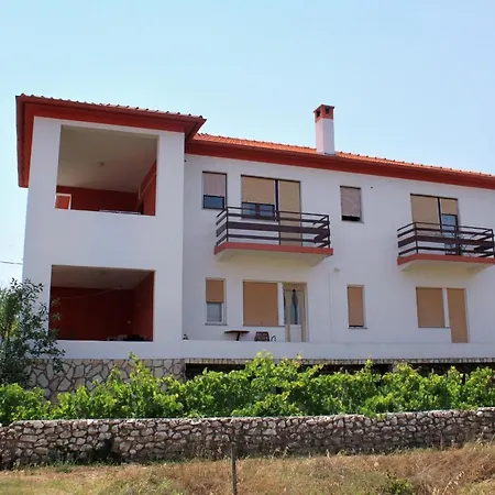 Apartment By The Sea - 830 *