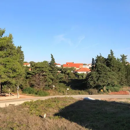 Apartment By The Sea - 830