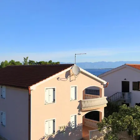 By The Sea - 830 Apartment