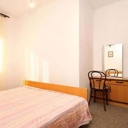 By The Sea - 830 Apartment