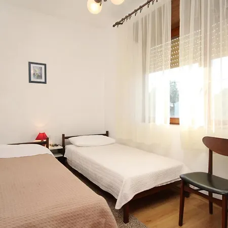 By The Sea - 830 Apartamento Ugljan