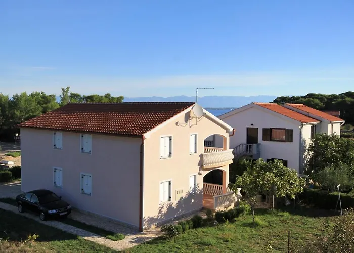 By The Sea - 830 Lägenhet Ugljan